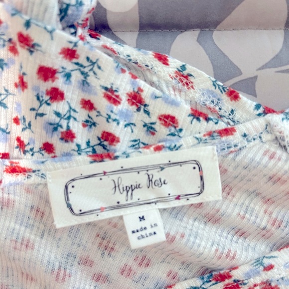 NWOT Hippie Rose Flowered Top - Picture 4 of 4